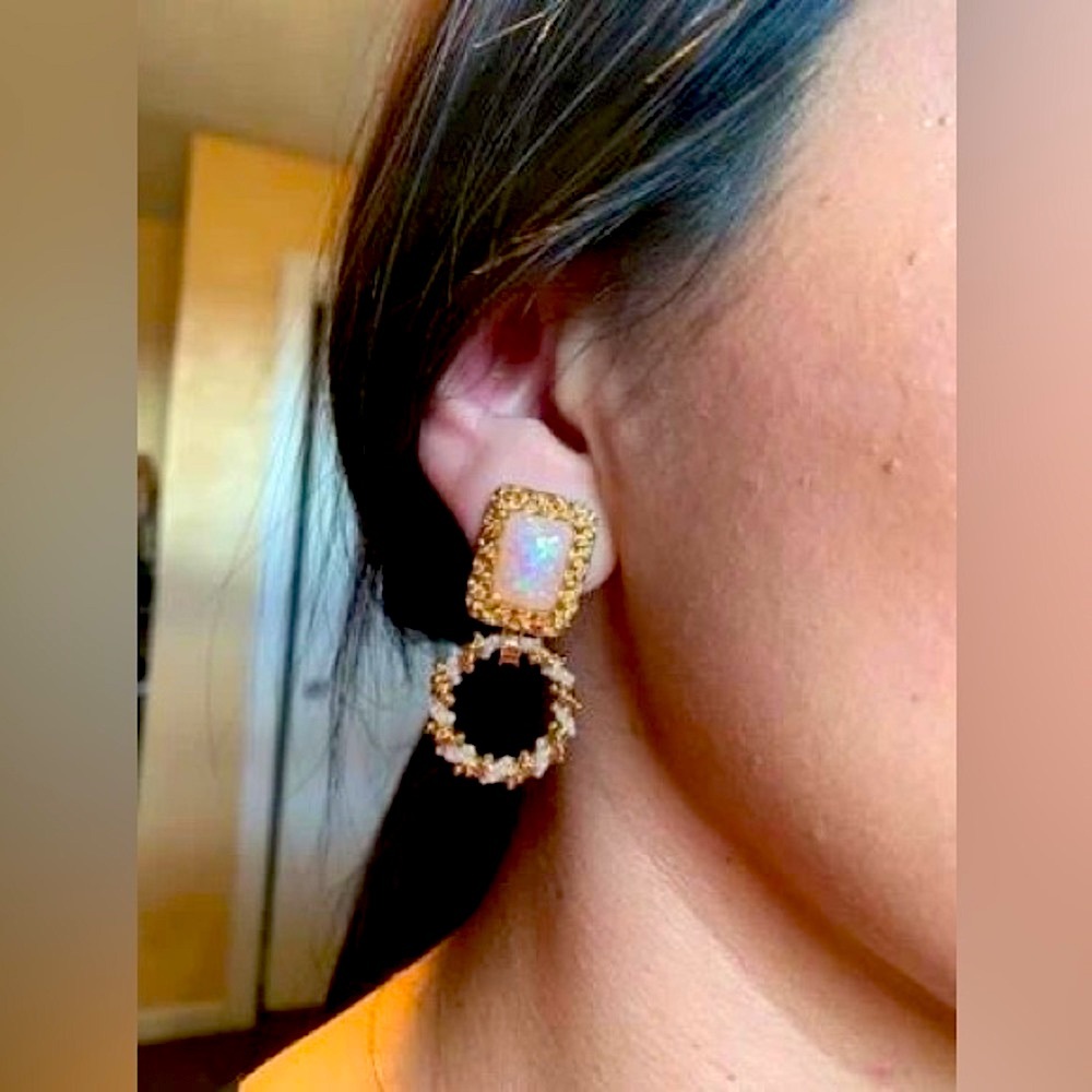 ✨🌈 Gold Square Drop Earrings 🌈✨ - Picture 5 of 14